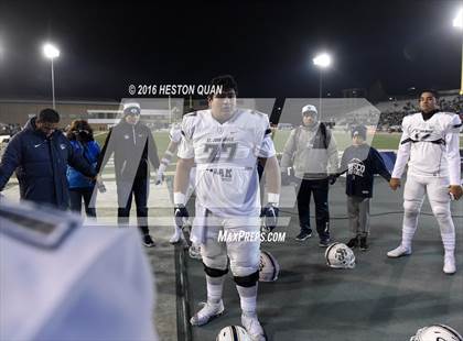 Thumbnail 1 in De La Salle vs.St. John Bosco (CIF State Open Division Final) photogallery.