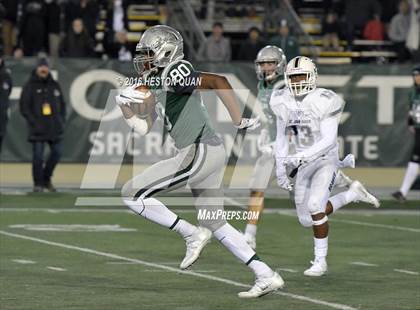 Thumbnail 2 in De La Salle vs.St. John Bosco (CIF State Open Division Final) photogallery.