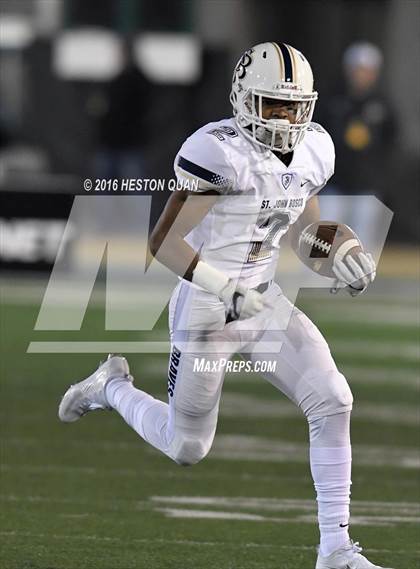 Thumbnail 2 in De La Salle vs.St. John Bosco (CIF State Open Division Final) photogallery.