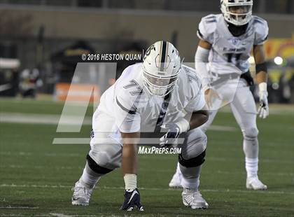 Thumbnail 2 in De La Salle vs.St. John Bosco (CIF State Open Division Final) photogallery.