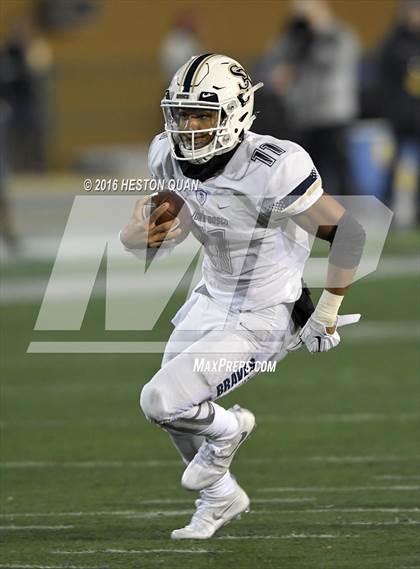 Thumbnail 2 in De La Salle vs.St. John Bosco (CIF State Open Division Final) photogallery.