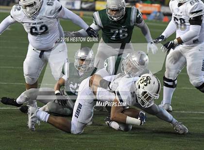 Thumbnail 3 in De La Salle vs.St. John Bosco (CIF State Open Division Final) photogallery.