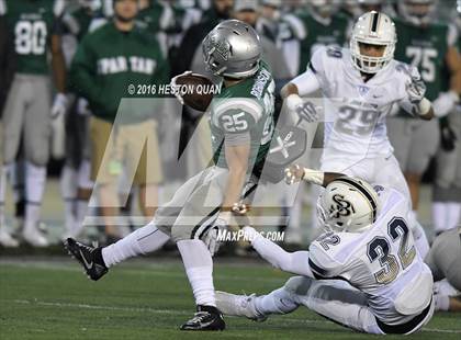 Thumbnail 3 in De La Salle vs.St. John Bosco (CIF State Open Division Final) photogallery.