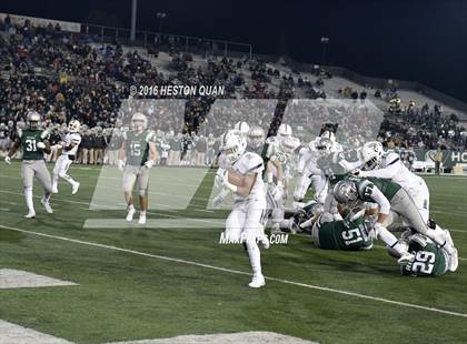 Thumbnail 2 in De La Salle vs.St. John Bosco (CIF State Open Division Final) photogallery.