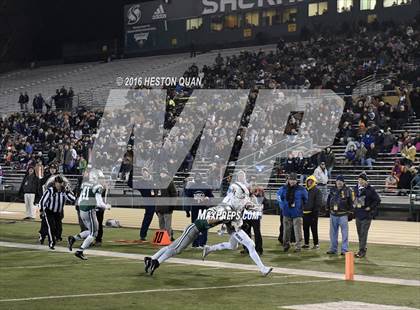 Thumbnail 2 in De La Salle vs.St. John Bosco (CIF State Open Division Final) photogallery.