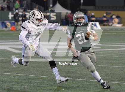 Thumbnail 2 in De La Salle vs.St. John Bosco (CIF State Open Division Final) photogallery.