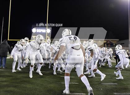 Thumbnail 2 in De La Salle vs.St. John Bosco (CIF State Open Division Final) photogallery.