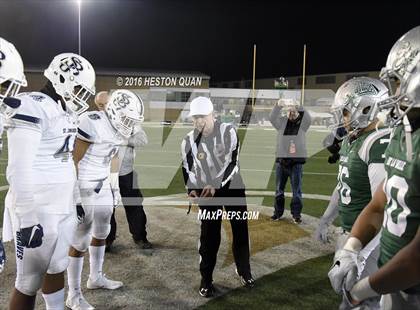 Thumbnail 1 in De La Salle vs.St. John Bosco (CIF State Open Division Final) photogallery.