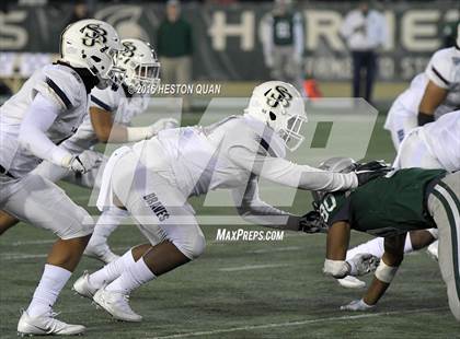 Thumbnail 3 in De La Salle vs.St. John Bosco (CIF State Open Division Final) photogallery.