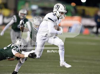 Thumbnail 2 in De La Salle vs.St. John Bosco (CIF State Open Division Final) photogallery.