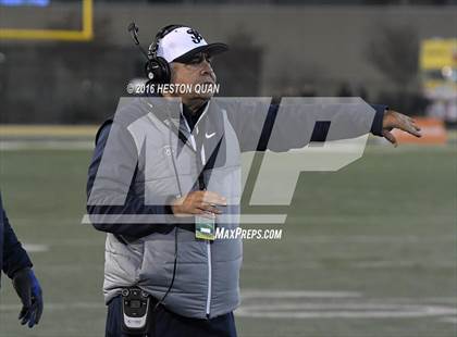Thumbnail 3 in De La Salle vs.St. John Bosco (CIF State Open Division Final) photogallery.