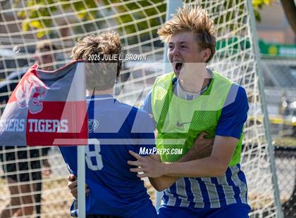 Thumbnail 3 in Hamilton Southeastern vs. Fishers (IHSAA 3A Section 8 Final) photogallery.