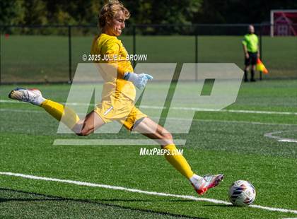 Thumbnail 3 in Hamilton Southeastern vs. Fishers (IHSAA 3A Section 8 Final) photogallery.