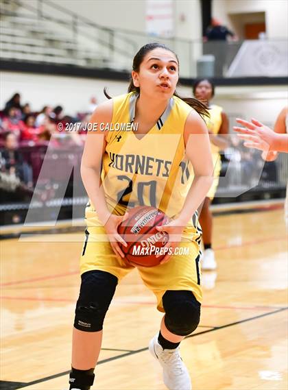 Thumbnail 1 in East Central vs Weslaco East (NEISD Invitational) photogallery.