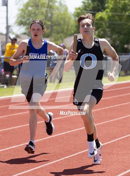 Thumbnail 2 in Weatherford Eagle Invitational (Relays) photogallery.