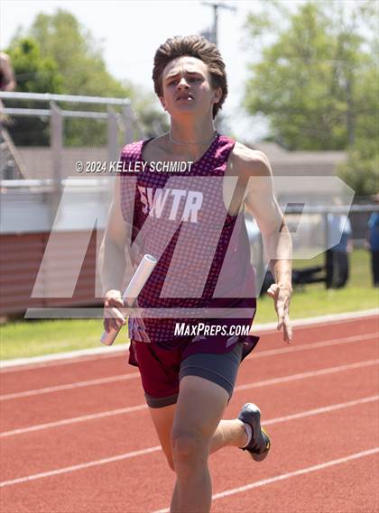 Thumbnail 2 in Weatherford Eagle Invitational (Relays) photogallery.