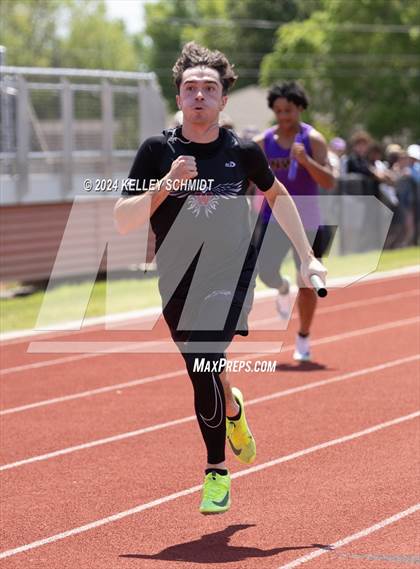 Thumbnail 2 in Weatherford Eagle Invitational (Relays) photogallery.