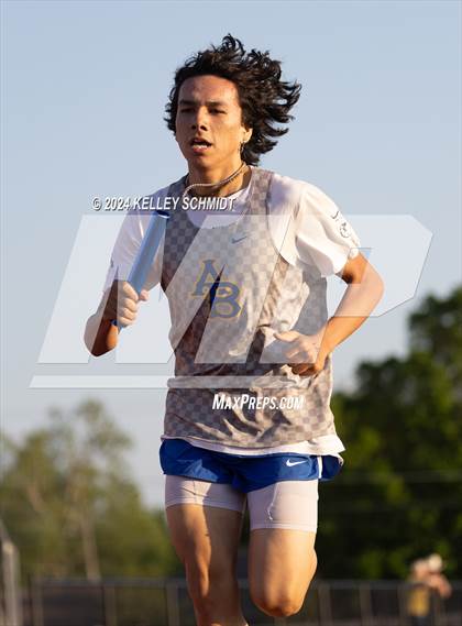 Thumbnail 1 in Weatherford Eagle Invitational (Relays) photogallery.