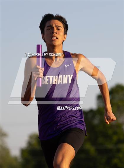 Thumbnail 1 in Weatherford Eagle Invitational (Relays) photogallery.