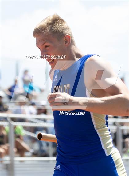Thumbnail 1 in Weatherford Eagle Invitational (Relays) photogallery.