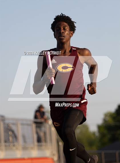 Thumbnail 2 in Weatherford Eagle Invitational (Relays) photogallery.