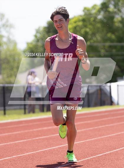 Thumbnail 2 in Weatherford Eagle Invitational (Relays) photogallery.