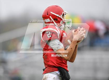 Thumbnail 3 in Finney/Northstar Christian Academy @ Red Jacket   (NYSPHSAA Section V 8-Man Quarterfinal) photogallery.