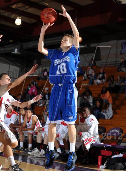 Thumbnail 2 in Alta Loma vs. Redlands East Valley (Inland Empire Classic) photogallery.