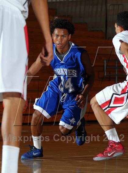 Thumbnail 3 in Alta Loma vs. Redlands East Valley (Inland Empire Classic) photogallery.