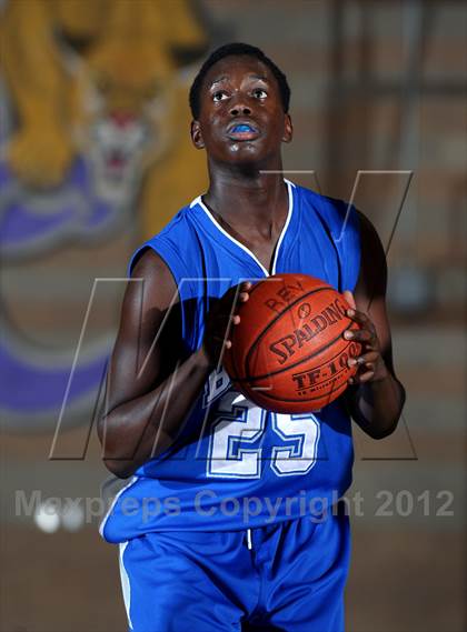 Thumbnail 1 in Alta Loma vs. Redlands East Valley (Inland Empire Classic) photogallery.