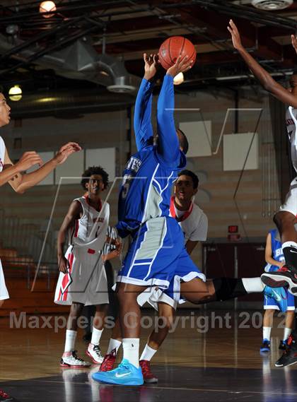 Thumbnail 2 in Alta Loma vs. Redlands East Valley (Inland Empire Classic) photogallery.