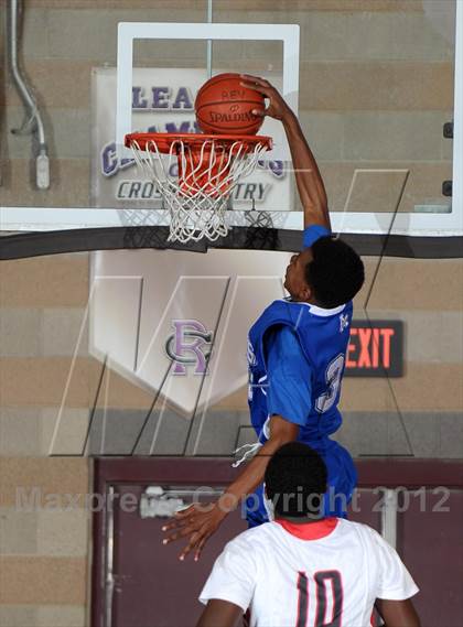 Thumbnail 2 in Alta Loma vs. Redlands East Valley (Inland Empire Classic) photogallery.