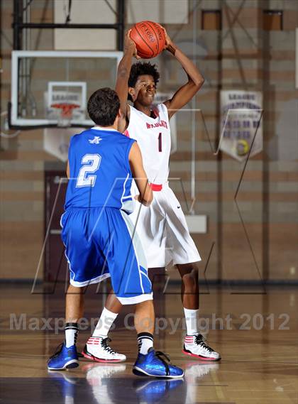 Thumbnail 2 in Alta Loma vs. Redlands East Valley (Inland Empire Classic) photogallery.