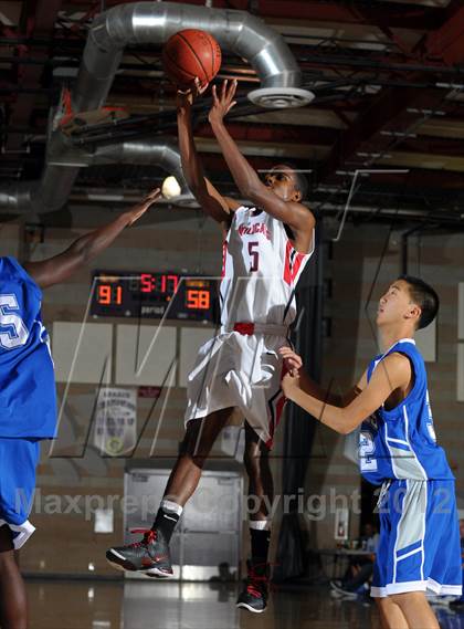 Thumbnail 2 in Alta Loma vs. Redlands East Valley (Inland Empire Classic) photogallery.