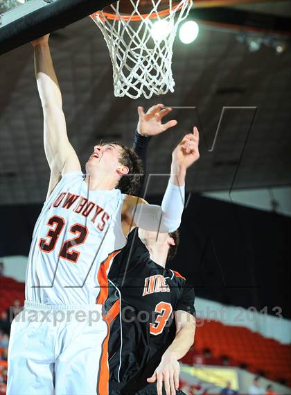 Thumbnail 2 in Abilene vs. Independence (KSHSAA 4A  1st Round) photogallery.
