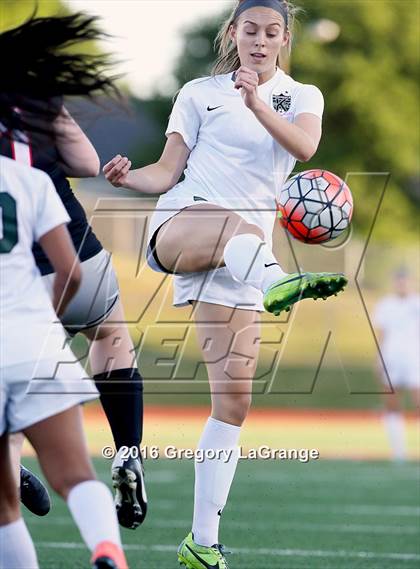 Thumbnail 2 in Kennedale vs. Argyle photogallery.
