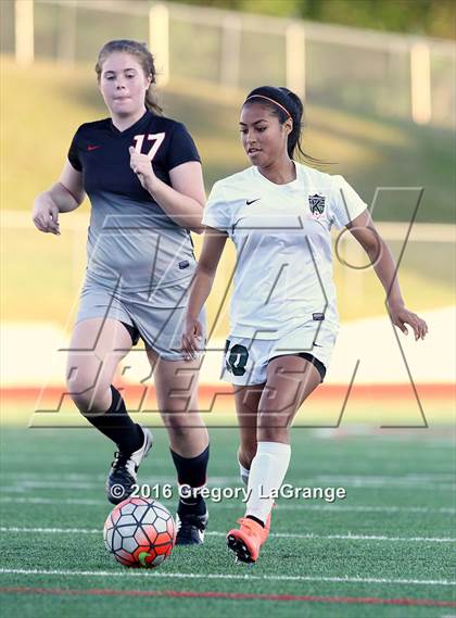 Thumbnail 2 in Kennedale vs. Argyle photogallery.