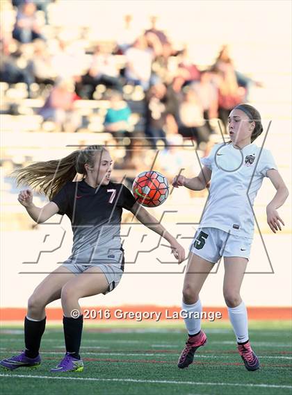 Thumbnail 3 in Kennedale vs. Argyle photogallery.