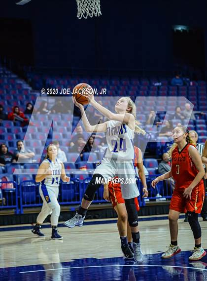 Thumbnail 2 in Rio Rico @ Palo Verde (MLK Basketball Classic) photogallery.