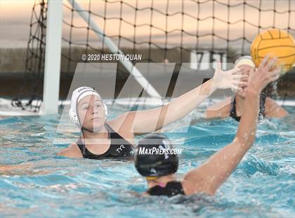 Thumbnail 1 in Sunny Hills vs. Villa Park (Ocean View Tournament) photogallery.