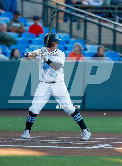 Thumbnail 2 in Eisenhower vs. Valley Center (KSHSAA 5A Quarterfinal) photogallery.