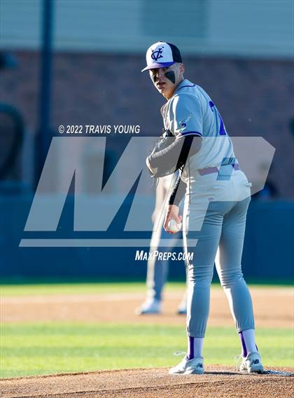 Thumbnail 2 in Eisenhower vs. Valley Center (KSHSAA 5A Quarterfinal) photogallery.