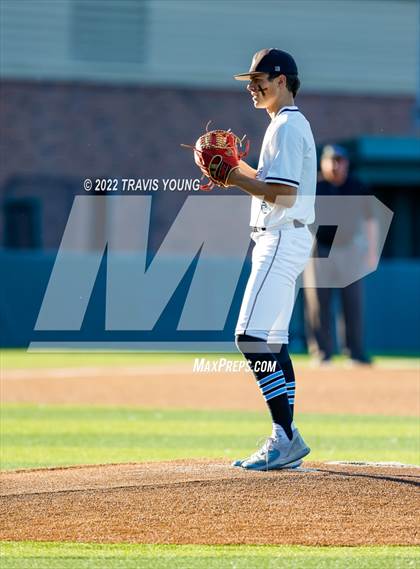 Thumbnail 1 in Eisenhower vs. Valley Center (KSHSAA 5A Quarterfinal) photogallery.
