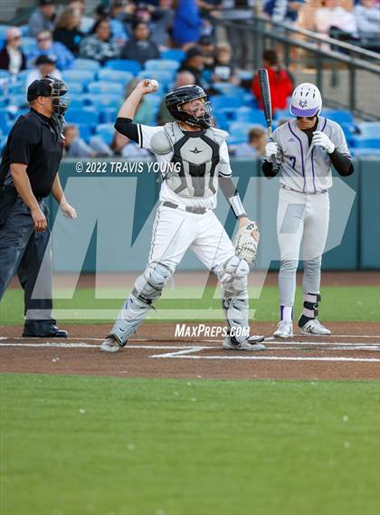 Thumbnail 3 in Eisenhower vs. Valley Center (KSHSAA 5A Quarterfinal) photogallery.