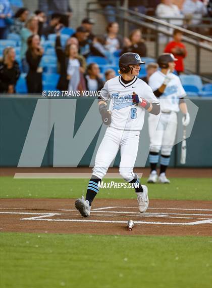 Thumbnail 1 in Eisenhower vs. Valley Center (KSHSAA 5A Quarterfinal) photogallery.