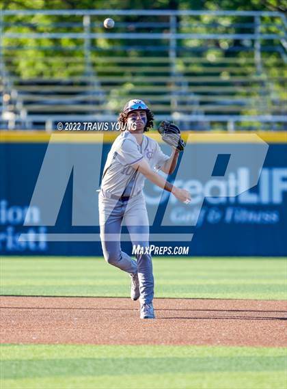 Thumbnail 2 in Eisenhower vs. Valley Center (KSHSAA 5A Quarterfinal) photogallery.