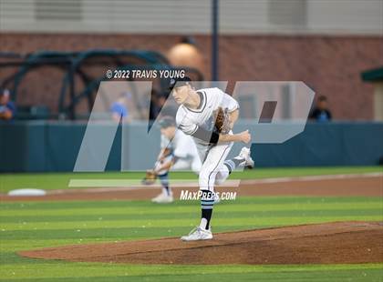 Thumbnail 2 in Eisenhower vs. Valley Center (KSHSAA 5A Quarterfinal) photogallery.