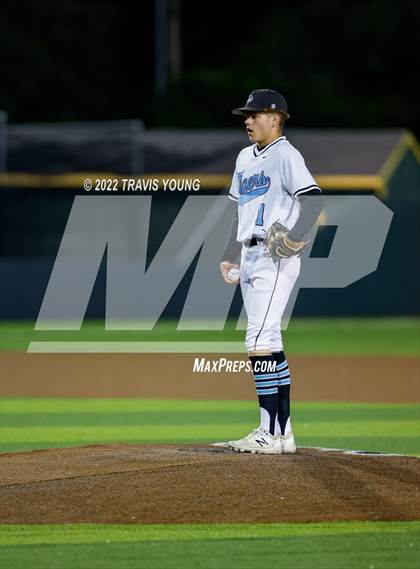 Thumbnail 3 in Eisenhower vs. Valley Center (KSHSAA 5A Quarterfinal) photogallery.