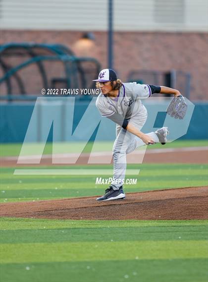 Thumbnail 3 in Eisenhower vs. Valley Center (KSHSAA 5A Quarterfinal) photogallery.