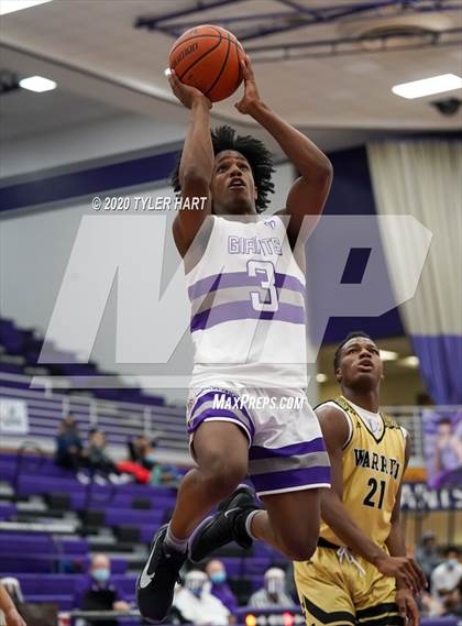 Thumbnail 1 in Warren Central @ Ben Davis photogallery.